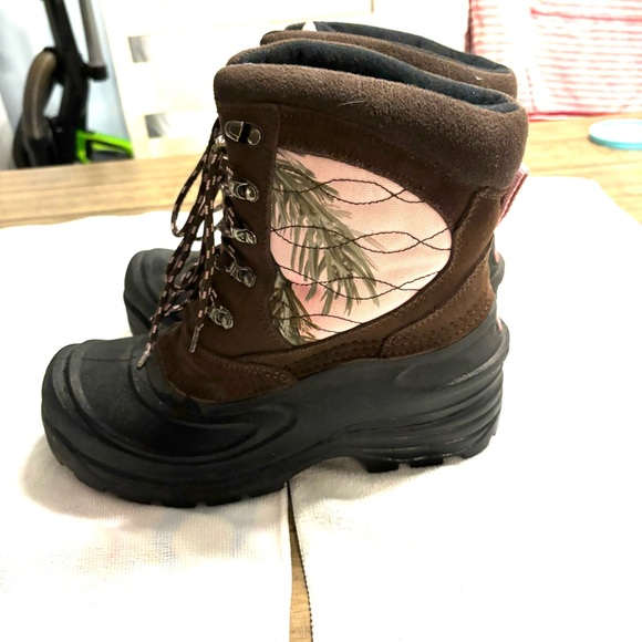 Realtree Camo duck boots Ranger insulated pink and green SZ 10 Worn once - Picture 13 of 15
